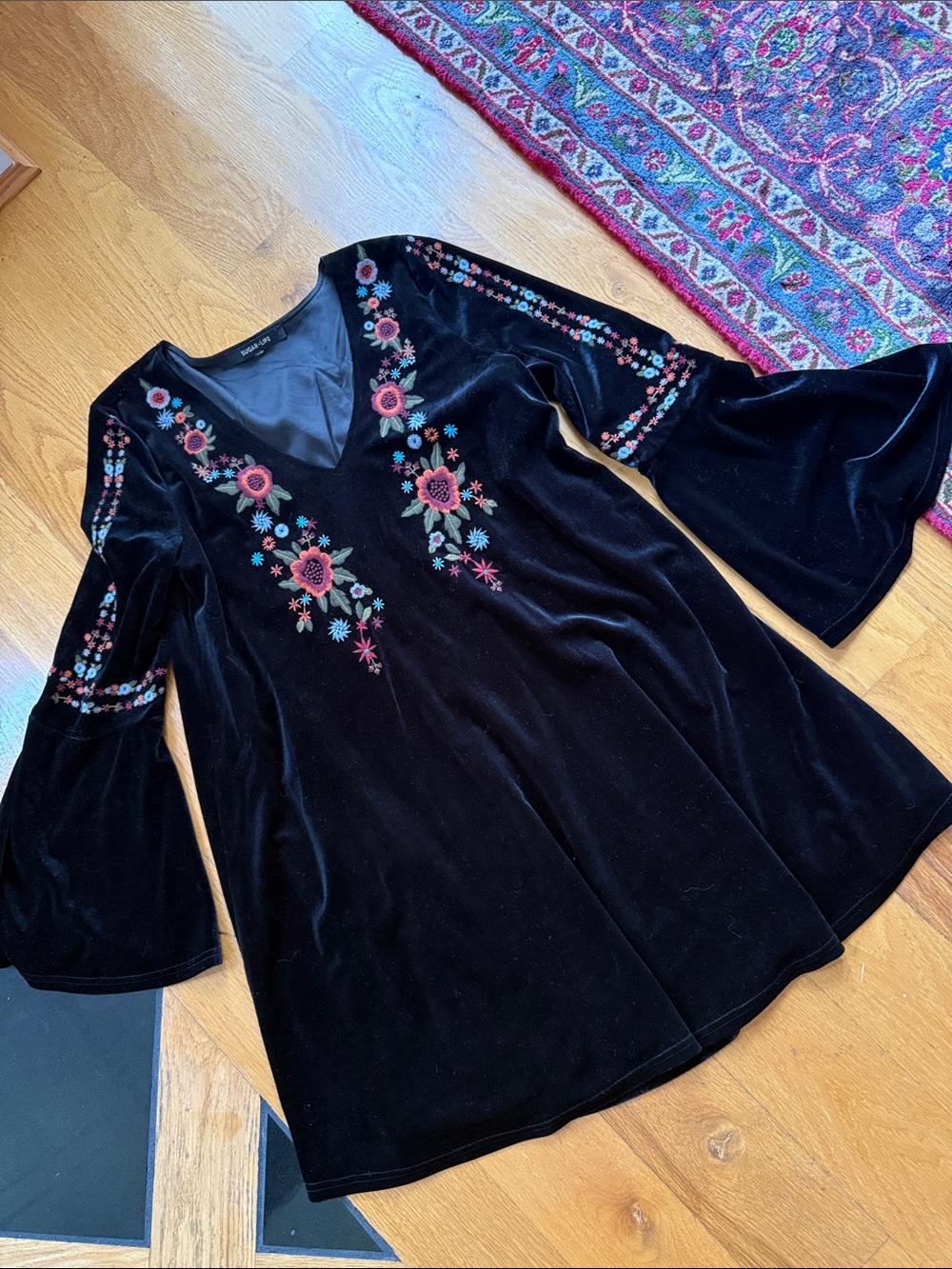 Sugarlips Black Velvet V-Neck Tunic with Floral Embroidery